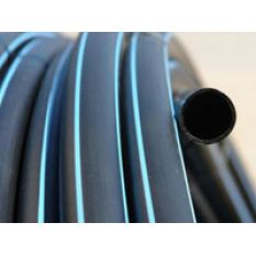 Труба ПВД черная с синей полосой (10 атм)